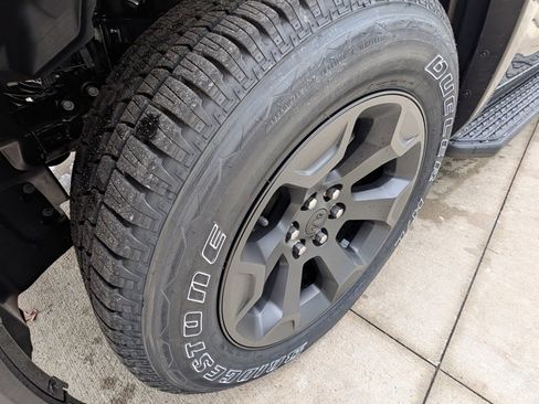 New 2026 RAM 1500 4x4 Crew Cab image 49