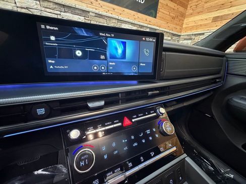 Certified 2025 Hyundai Santa Fe Calligraphy image 18