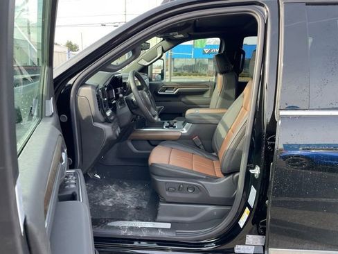 New 2026 Chevrolet Silverado 2500 High Country w/ Technology Package AWD/4WD image 9