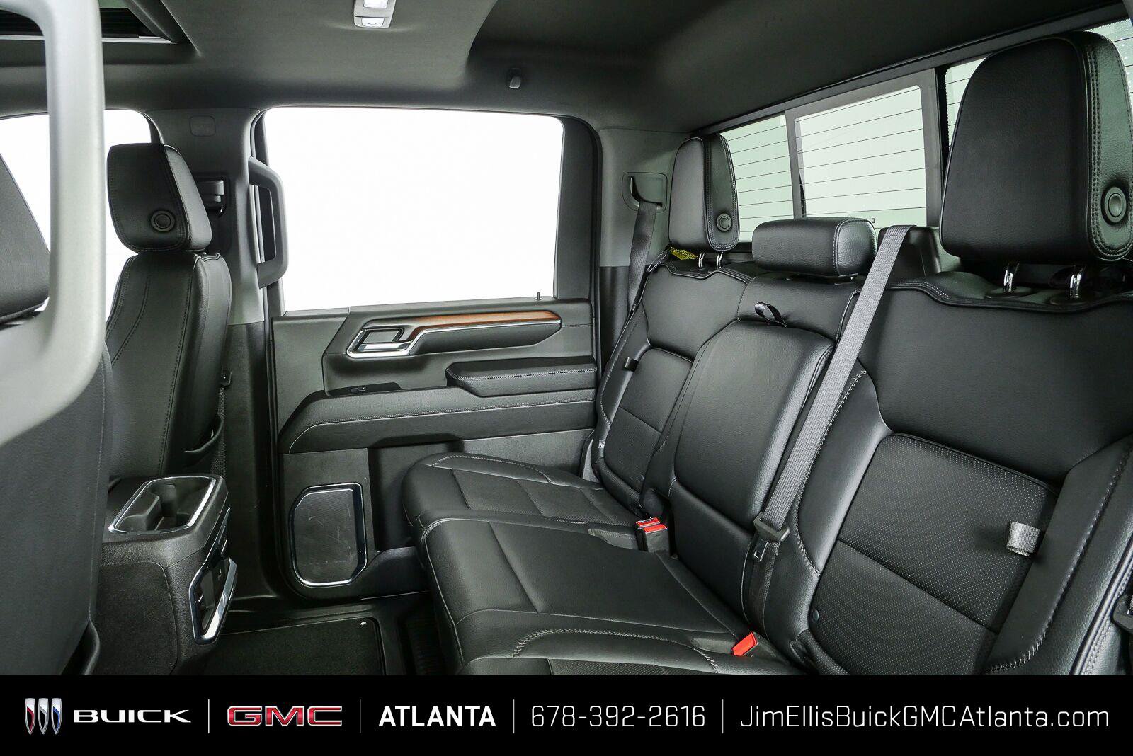 Used 2024 GMC Sierra 2500 Denali w/ Denali Reserve Package AWD/4WD image 17