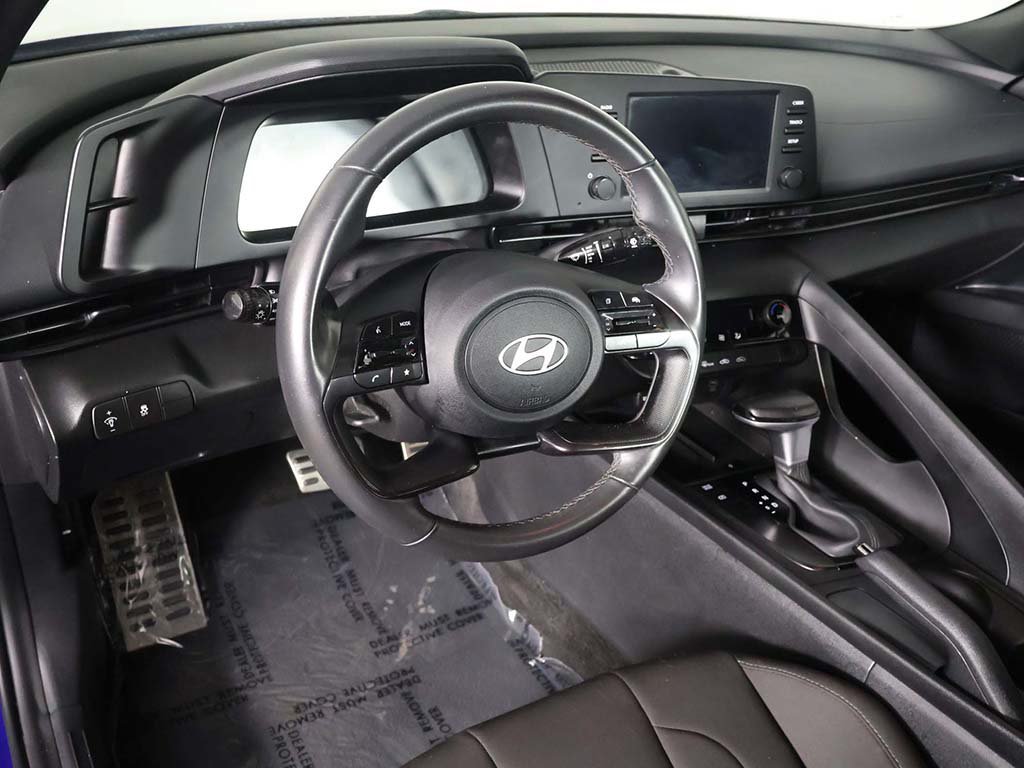 Used 2025 Hyundai Elantra Sport w/ Cargo Package FWD image 23