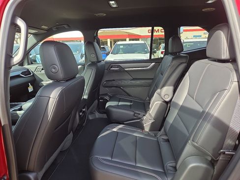 New 2026 GMC Acadia Elevation w/ Black Edition FWD image 8