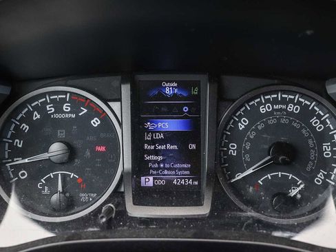 Used 2023 Toyota Tacoma TRD Sport image 20
