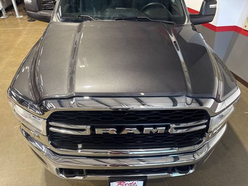 Used 2024 RAM 2500 Tradesman w/ Chrome Appearance Group AWD/4WD image 92