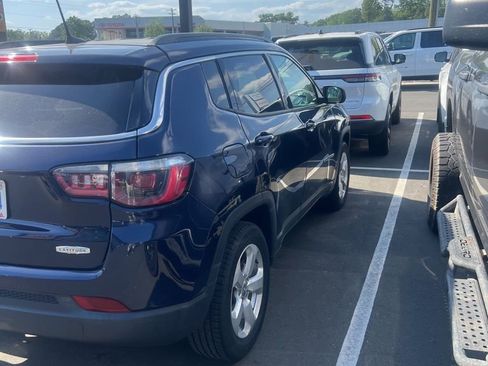 Used 2018 Jeep Compass Latitude w/ Popular Equipment Group FWD image 13