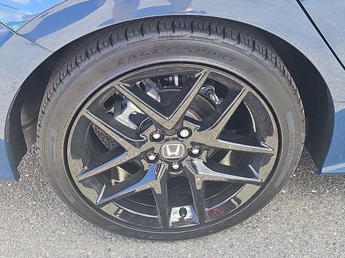 Certified 2025 Honda Civic Sport image 9