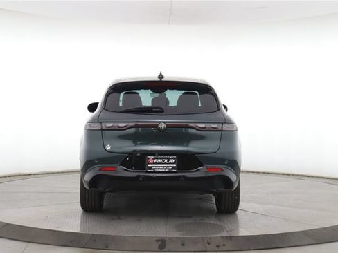 Used 2026 Alfa Romeo Tonale w/ Quick Order Package 23H Volce AWD/4WD image 11