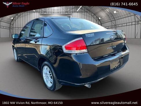 Used 2009 Ford Focus SE image 5