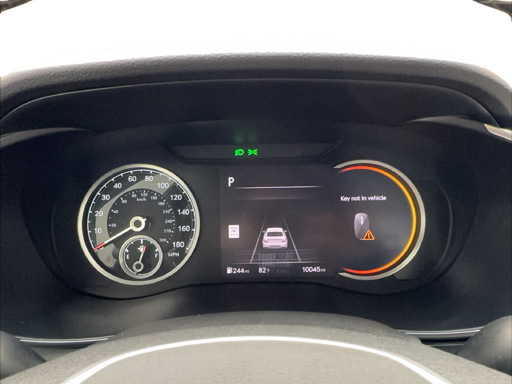 Used 2026 Genesis G70 2.5T RWD image 43