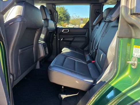 Used 2025 Ford Bronco Outer Banks w/ Sasquatch Package image 12