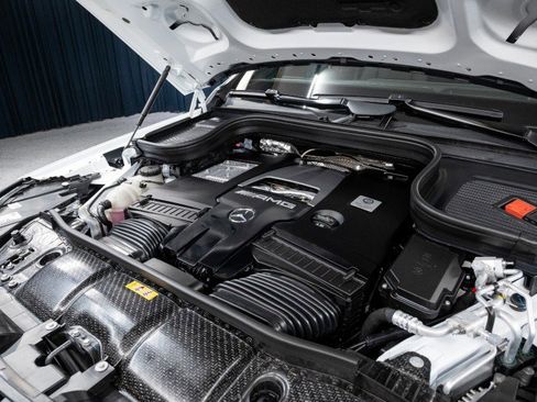 New 2025 Mercedes-Benz GLS 63 AMG 4MATIC image 34