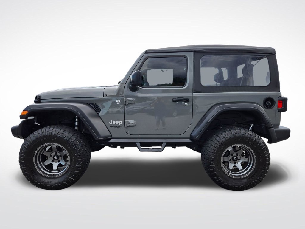 Used 2021 Jeep Wrangler Sport AWD/4WD image 4