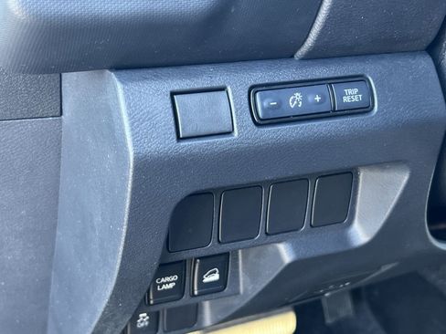 Used 2023 Nissan Frontier SV w/ Tow Package image 27