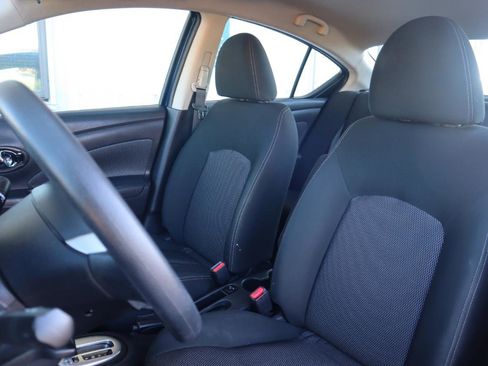 Used 2019 Nissan Versa SV image 47