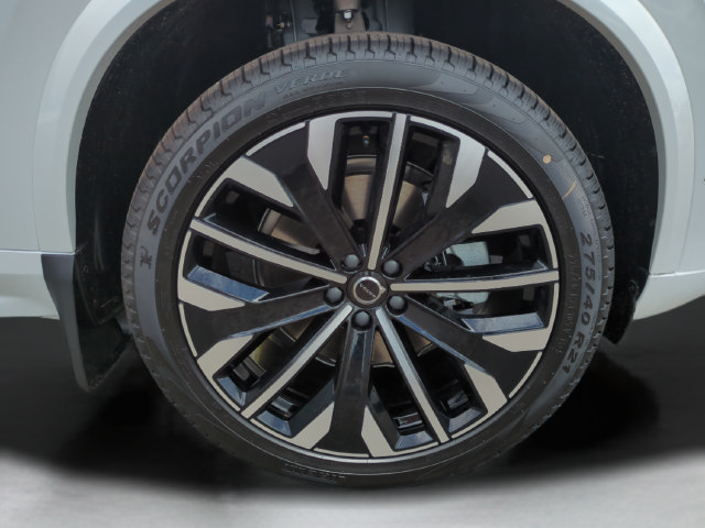 New 2026 Volvo XC90 B6 Plus w/ Protection Package Premier AWD/4WD image 10