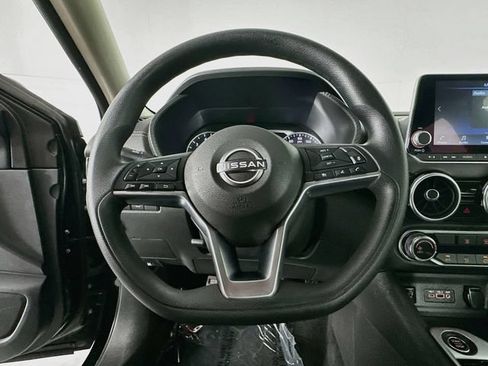 Used 2024 Nissan Sentra SV FWD image 13
