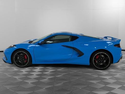 Used 2023 Chevrolet Corvette Stingray Preferred Cpe w/ Z51 Performance Package RWD image 2
