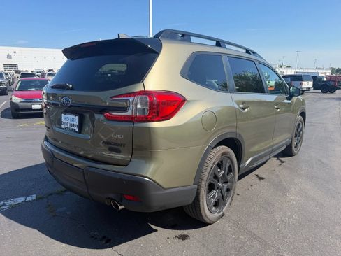Used 2023 Subaru Ascent Onyx Edition AWD/4WD image 6
