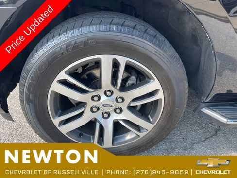 Used 2023 Ford Expedition Limited AWD/4WD image 44