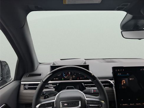 New 2025 GMC Sierra EV Denali image 30