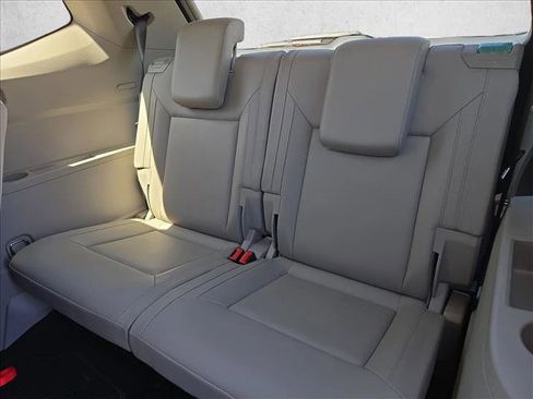 Used 2019 Volkswagen Atlas SE w/ Towing Package image 18