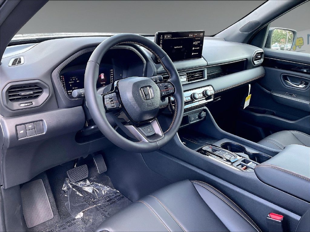 New 2026 Honda Pilot TrailSport image 9