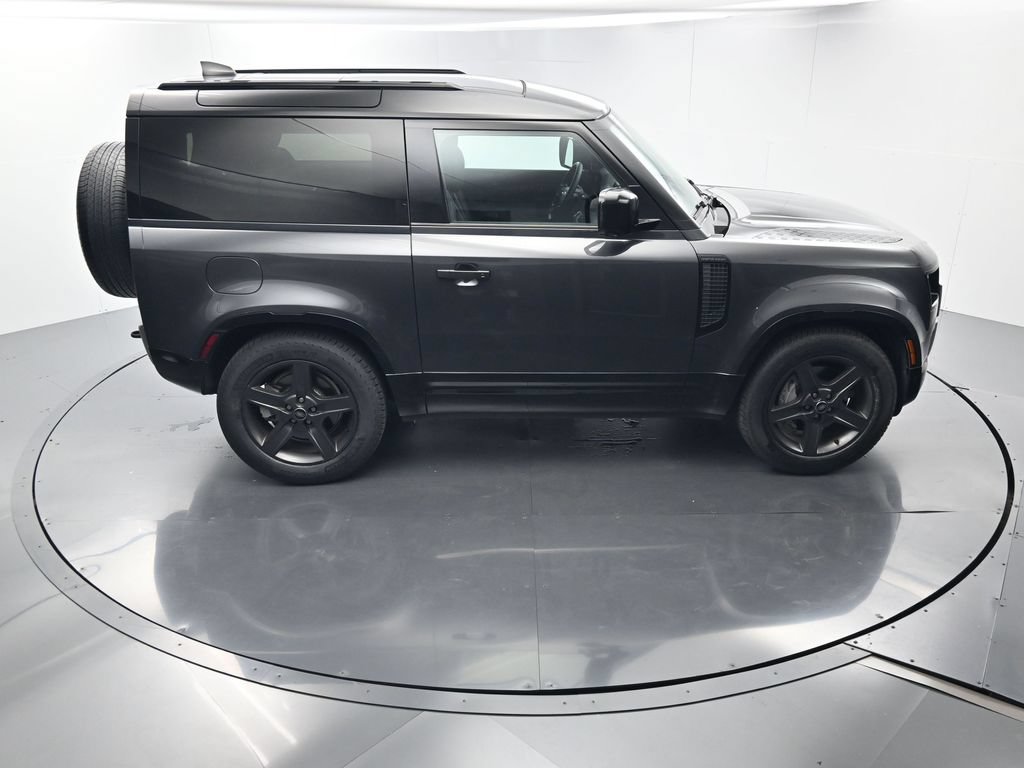 Used 2024 Land Rover Defender 90 X-Dynamic SE AWD/4WD image 36