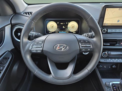 Used 2022 Hyundai Kona Limited image 23