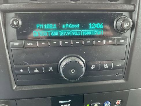 Used 2020 Chevrolet Express 2500 image 14