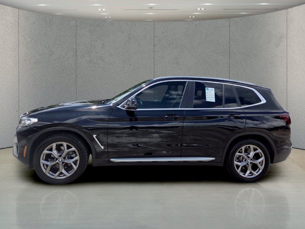 Used 2023 BMW X3 xDrive30i w/ Convenience Package AWD/4WD image 4