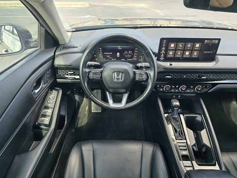 Used 2023 Honda Accord Touring image 13
