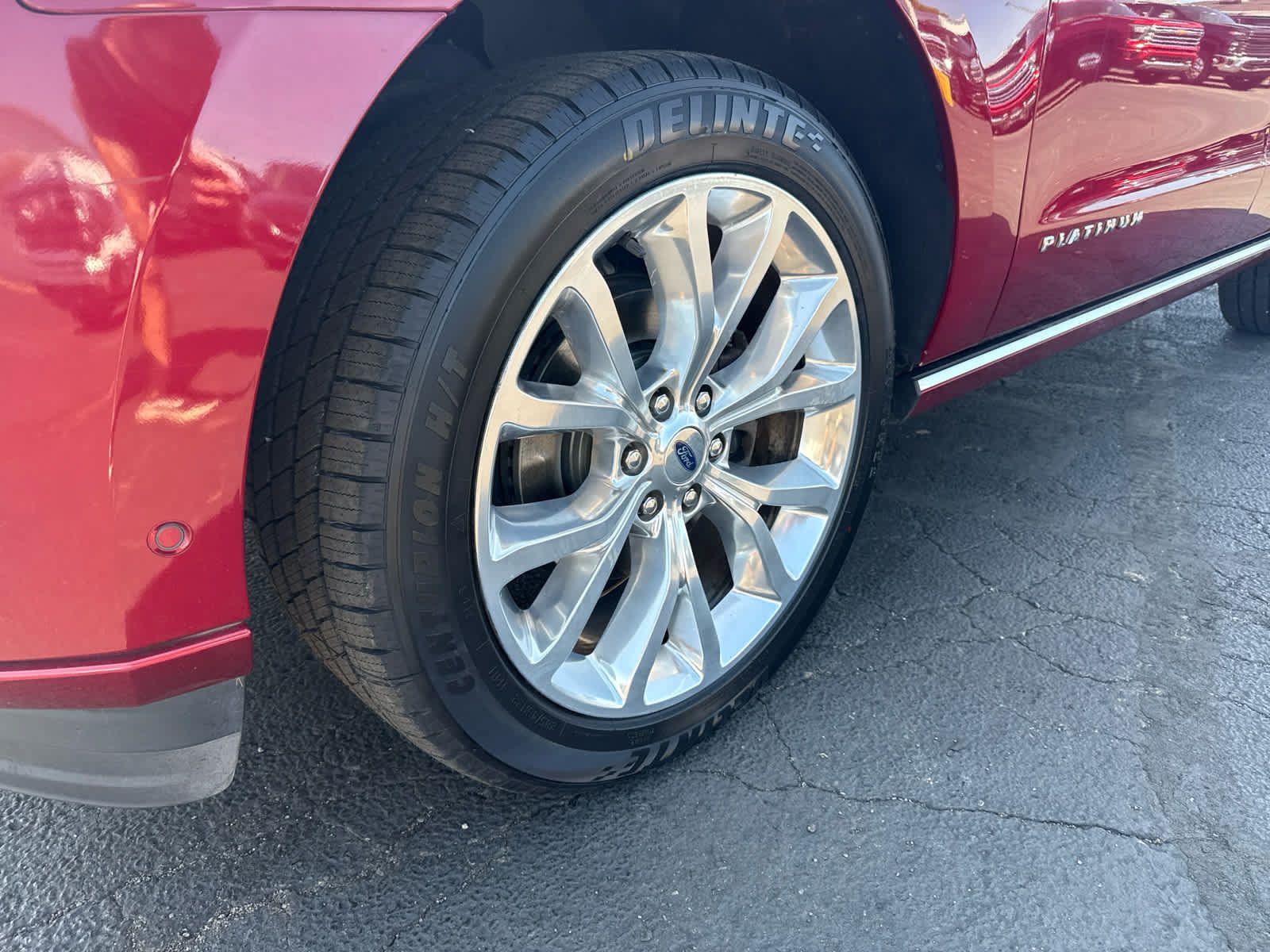 Used 2019 Ford Expedition Platinum AWD/4WD image 9