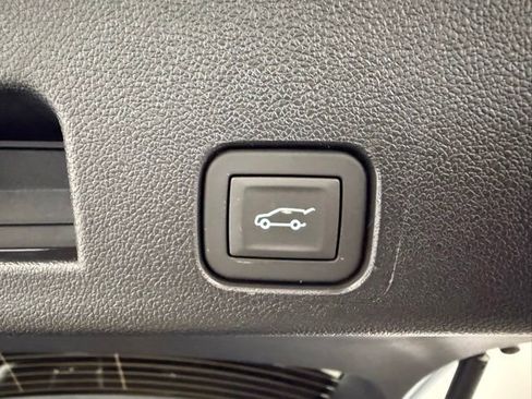 New 2026 GMC Acadia Denali w/ Super Cruise Package AWD/4WD image 9