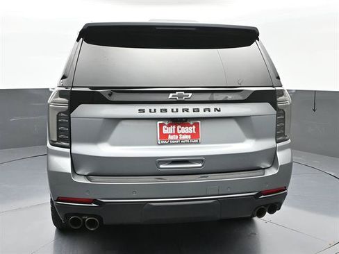 Used 2025 Chevrolet Suburban Z71 w/ Z71 Off-Road Package AWD/4WD image 28