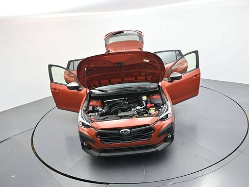 Used 2025 Subaru Crosstrek 2.5i Premium AWD/4WD image 34