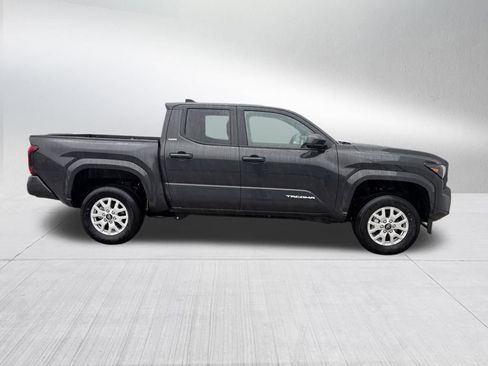 Used 2025 Toyota Tacoma SR5 image 6