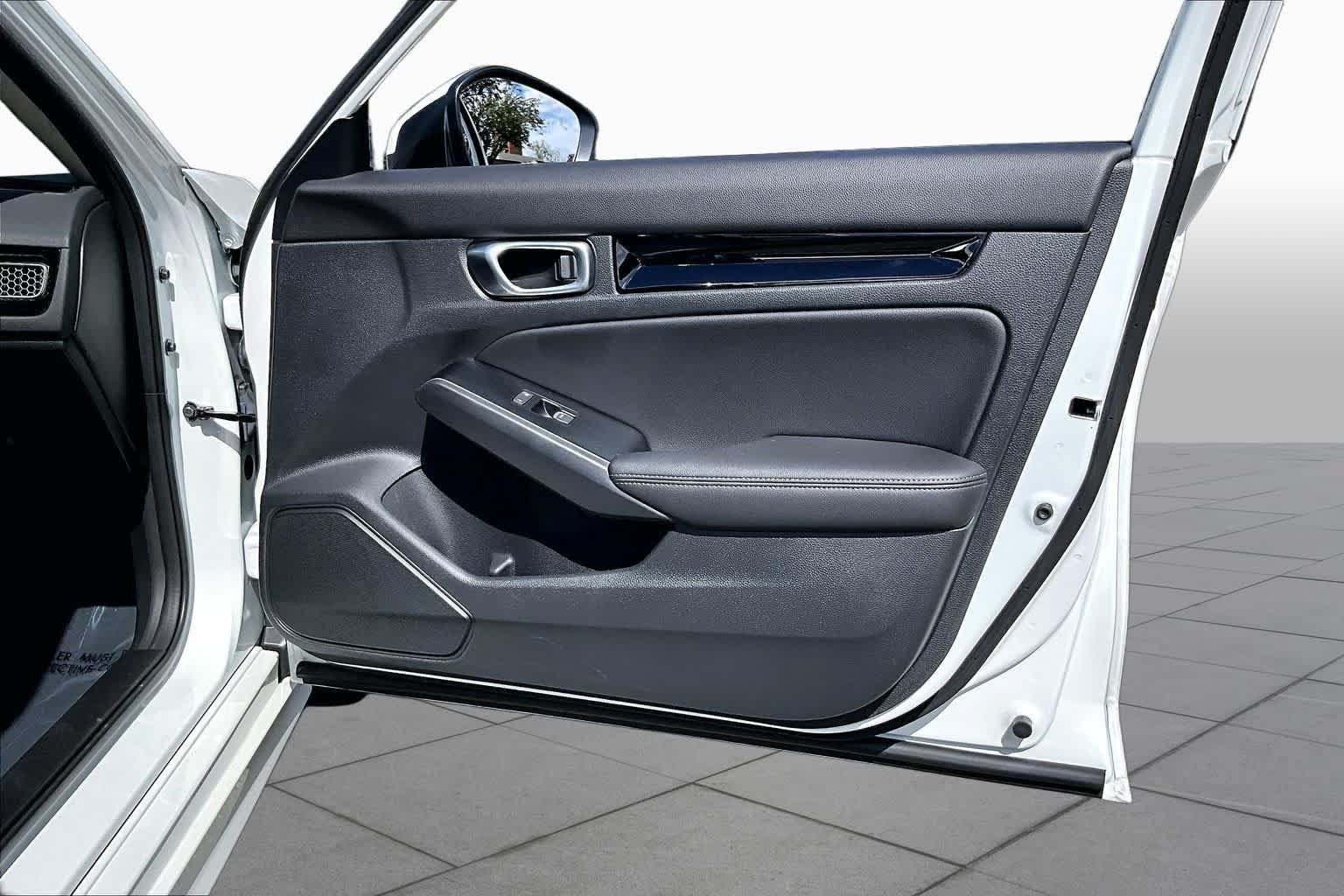 Used 2024 Honda Civic Touring image 22