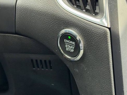 Certified 2022 Ford Edge Titanium image 23