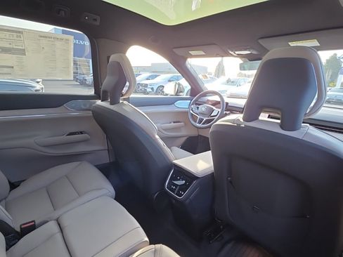 New 2026 Volvo EX90 Ultra image 8