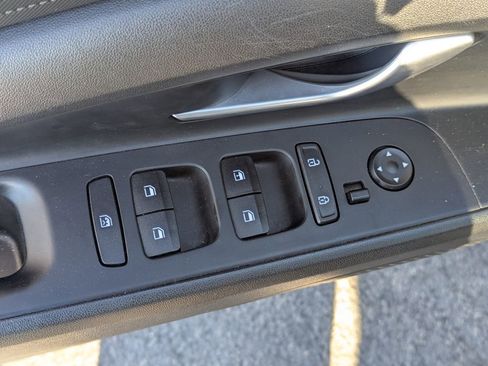 Used 2023 Hyundai Elantra SE FWD image 26