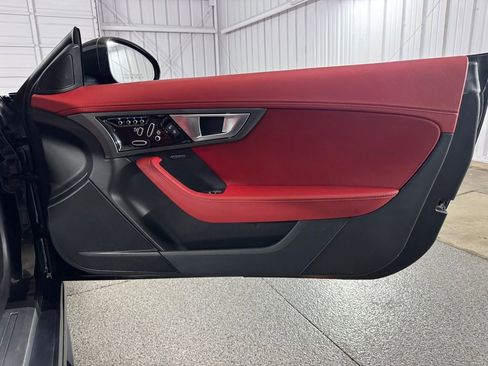 Used 2017 Jaguar F-TYPE R image 47