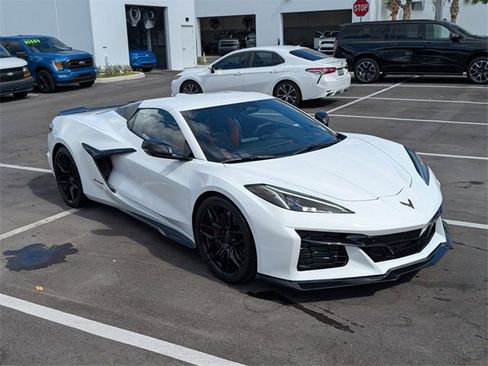 Certified 2025 Chevrolet Corvette Z06 image 2