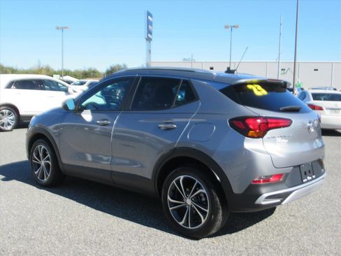 Used 2023 Buick Encore GX Select w/ Safety Package II image 4