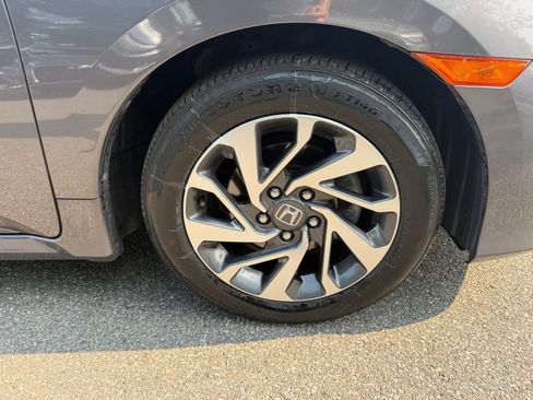 Used 2017 Honda Civic EX image 12