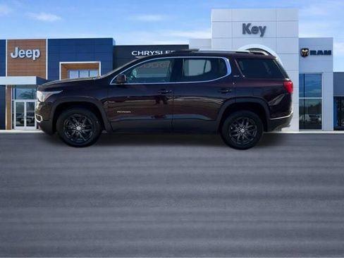 Used 2018 GMC Acadia SLT image 3