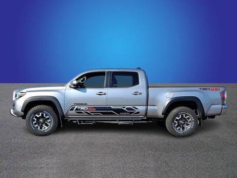 Used 2020 Toyota Tacoma TRD Off-Road AWD/4WD image 7