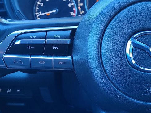 Used 2020 MAZDA CX-30 Premium image 22