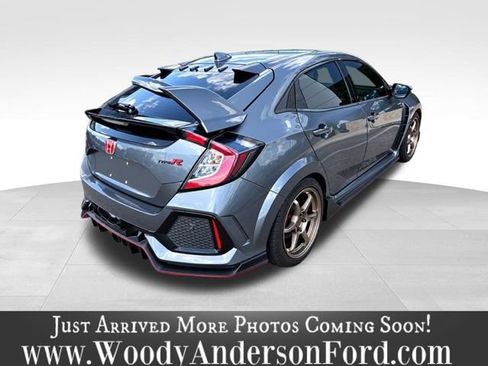 Used 2018 Honda Civic Type R image 4