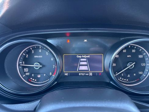 Used 2021 Buick Encore GX Select image 21