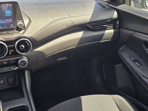 Used 2024 Nissan Sentra SV FWD image 18